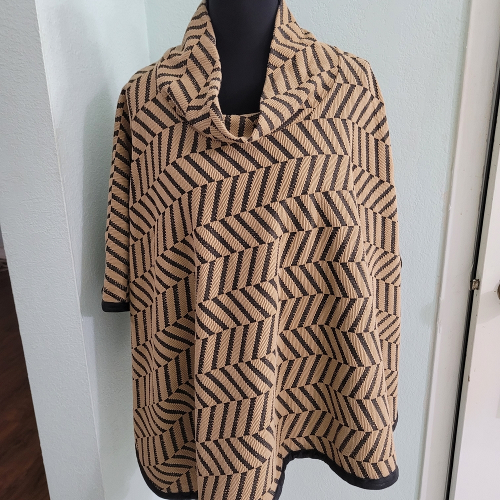 Chevron Patterned Poncho-Sonsuz - image 1